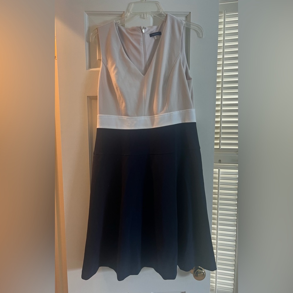 Tommy Hilfiger Colorblock Above the Knee Dress. Size 12